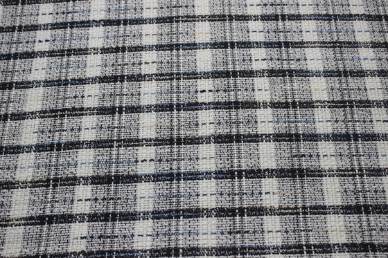 In Stock Yarn Dyed 100 Polyester Fragrant Breeze Tweedy Fabric for Women's Autumn and Winter Coat Clothing