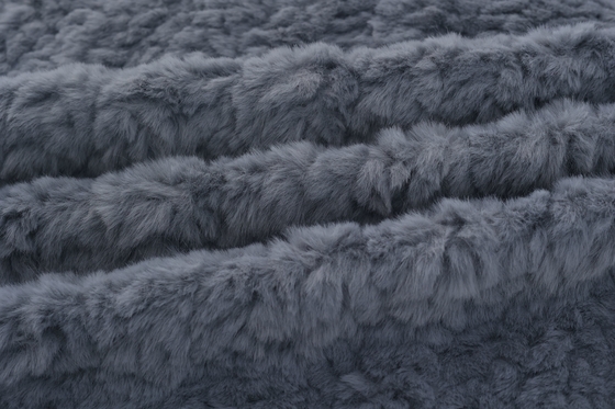 Recycled 100% Polyester Fabric 20mm Plush Thick Faux Fur Lifelike Fox Fabric for Clothing Women's Wear Cloth Plush Coat Shoes